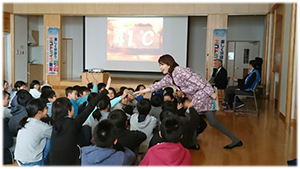 山形市立東小学校・みはらしの丘小学校で「地域と連携したエコドライブ教室」
